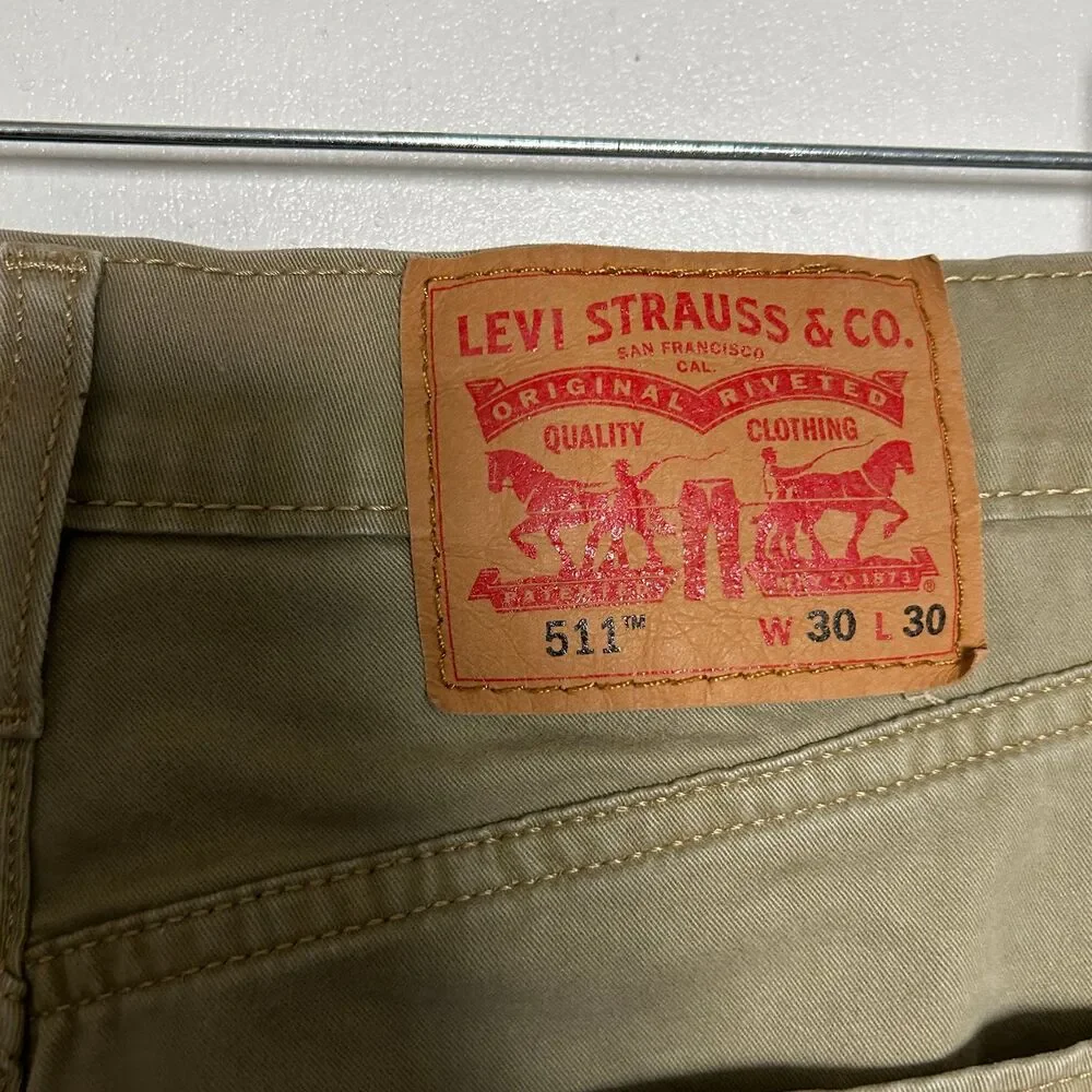 Men’s Khaki Levi 511s